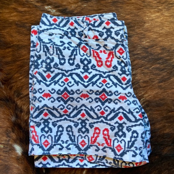Tommy Hilfiger Pants - Tommy Hilfiger shorts size 10–red/navy print